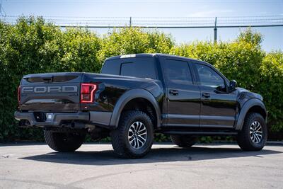 2019 Ford F-150 Raptor   - Photo 9 - Costa Mesa, CA 92626