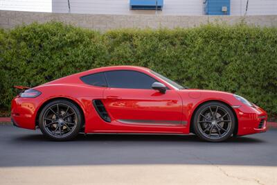 2022 Porsche 718 Cayman T   - Photo 22 - Costa Mesa, CA 92626