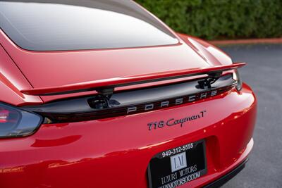 2022 Porsche 718 Cayman T   - Photo 70 - Costa Mesa, CA 92626