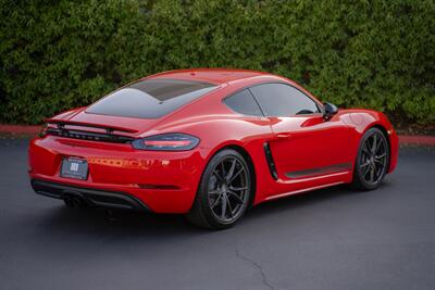 2022 Porsche 718 Cayman T   - Photo 8 - Costa Mesa, CA 92626