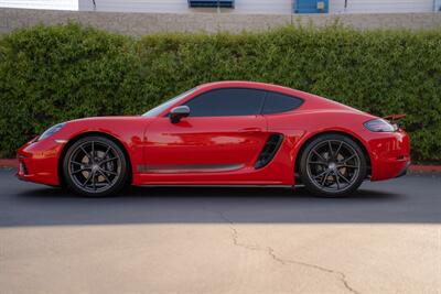 2022 Porsche 718 Cayman T   - Photo 15 - Costa Mesa, CA 92626