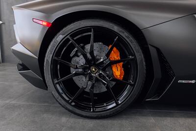 2014 Lamborghini Aventador LP 700-4   - Photo 22 - Costa Mesa, CA 92627