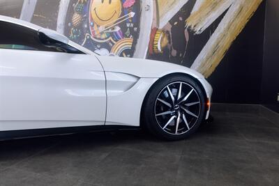 2019 Aston Martin Vantage   - Photo 48 - Costa Mesa, CA 92627