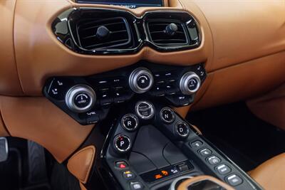 2019 Aston Martin Vantage   - Photo 113 - Costa Mesa, CA 92627