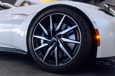 2019 Aston Martin Vantage   - Photo 12 - Costa Mesa, CA 92627