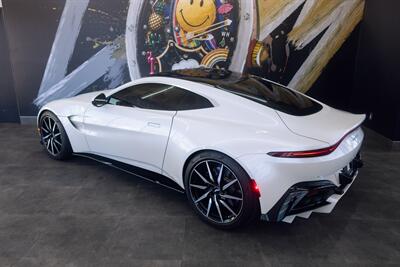 2019 Aston Martin Vantage   - Photo 116 - Costa Mesa, CA 92627