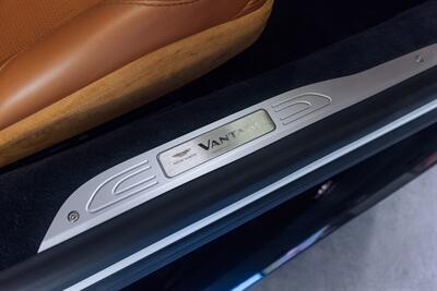 2019 Aston Martin Vantage   - Photo 26 - Costa Mesa, CA 92627