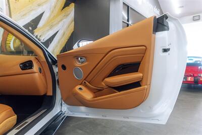 2019 Aston Martin Vantage   - Photo 53 - Costa Mesa, CA 92627