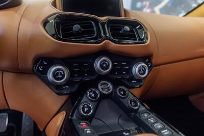 2019 Aston Martin Vantage   - Photo 111 - Costa Mesa, CA 92627