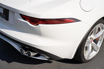 2018 Jaguar F-TYPE R   - Photo 45 - Costa Mesa, CA 92626