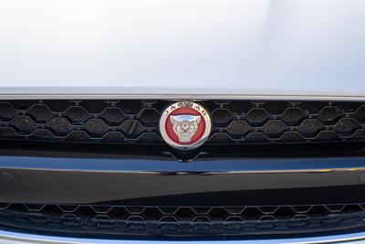 2018 Jaguar F-TYPE R   - Photo 32 - Costa Mesa, CA 92626