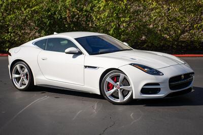 2018 Jaguar F-TYPE R   - Photo 10 - Costa Mesa, CA 92626