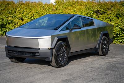 2024 Tesla CYBERTRUCK   - Photo 3 - Costa Mesa, CA 92626