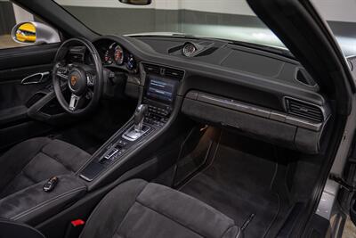 2019 Porsche 911 Targa 4 GTS   - Photo 17 - Costa Mesa, CA 92626