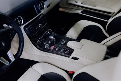 2011 Mercedes-Benz SLS AMG   - Photo 12 - Costa Mesa, CA 92626