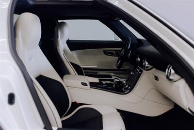 2011 Mercedes-Benz SLS AMG   - Photo 40 - Costa Mesa, CA 92626