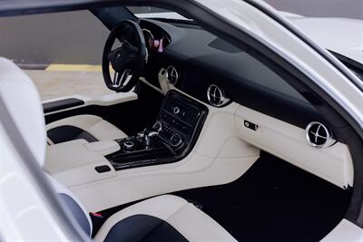 2011 Mercedes-Benz SLS AMG   - Photo 55 - Costa Mesa, CA 92626