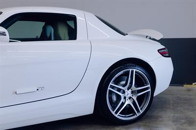 2011 Mercedes-Benz SLS AMG   - Photo 12 - Costa Mesa, CA 92626