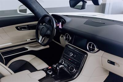 2011 Mercedes-Benz SLS AMG   - Photo 91 - Costa Mesa, CA 92626