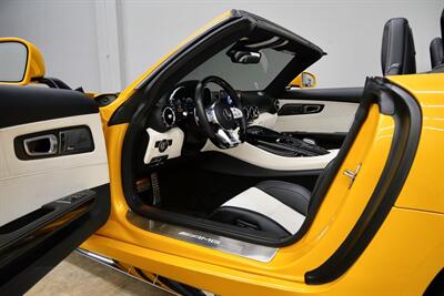 2020 Mercedes-Benz AMG GT C   - Photo 25 - Costa Mesa, CA 92626