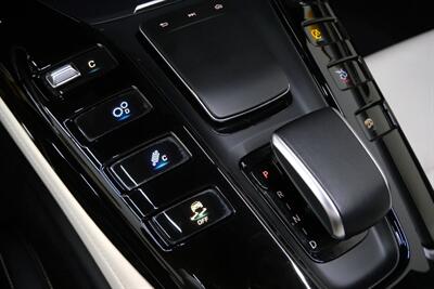 2020 Mercedes-Benz AMG GT C   - Photo 46 - Costa Mesa, CA 92626