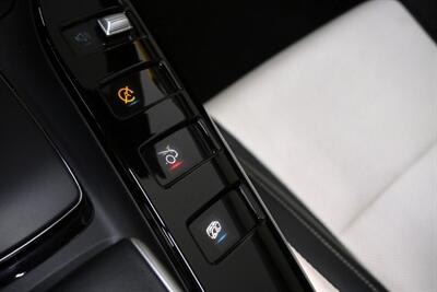 2020 Mercedes-Benz AMG GT C   - Photo 43 - Costa Mesa, CA 92626