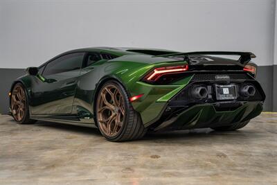 2023 Lamborghini Huracan Tecnica   - Photo 10 - Costa Mesa, CA 92626