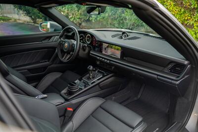 2024 Porsche 911 Targa 4S   - Photo 19 - Costa Mesa, CA 92626