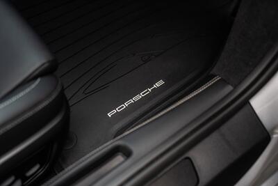 2024 Porsche 911 Targa 4S   - Photo 75 - Costa Mesa, CA 92626