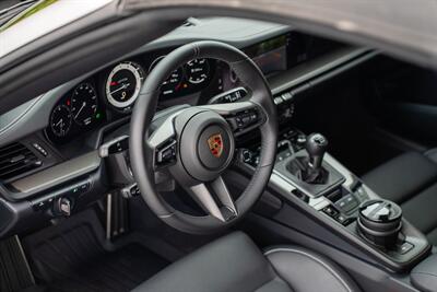 2024 Porsche 911 Targa 4S   - Photo 14 - Costa Mesa, CA 92626