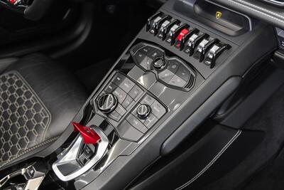 2017 Lamborghini Huracan LP 610-4 Spyder   - Photo 102 - Costa Mesa, CA 92626