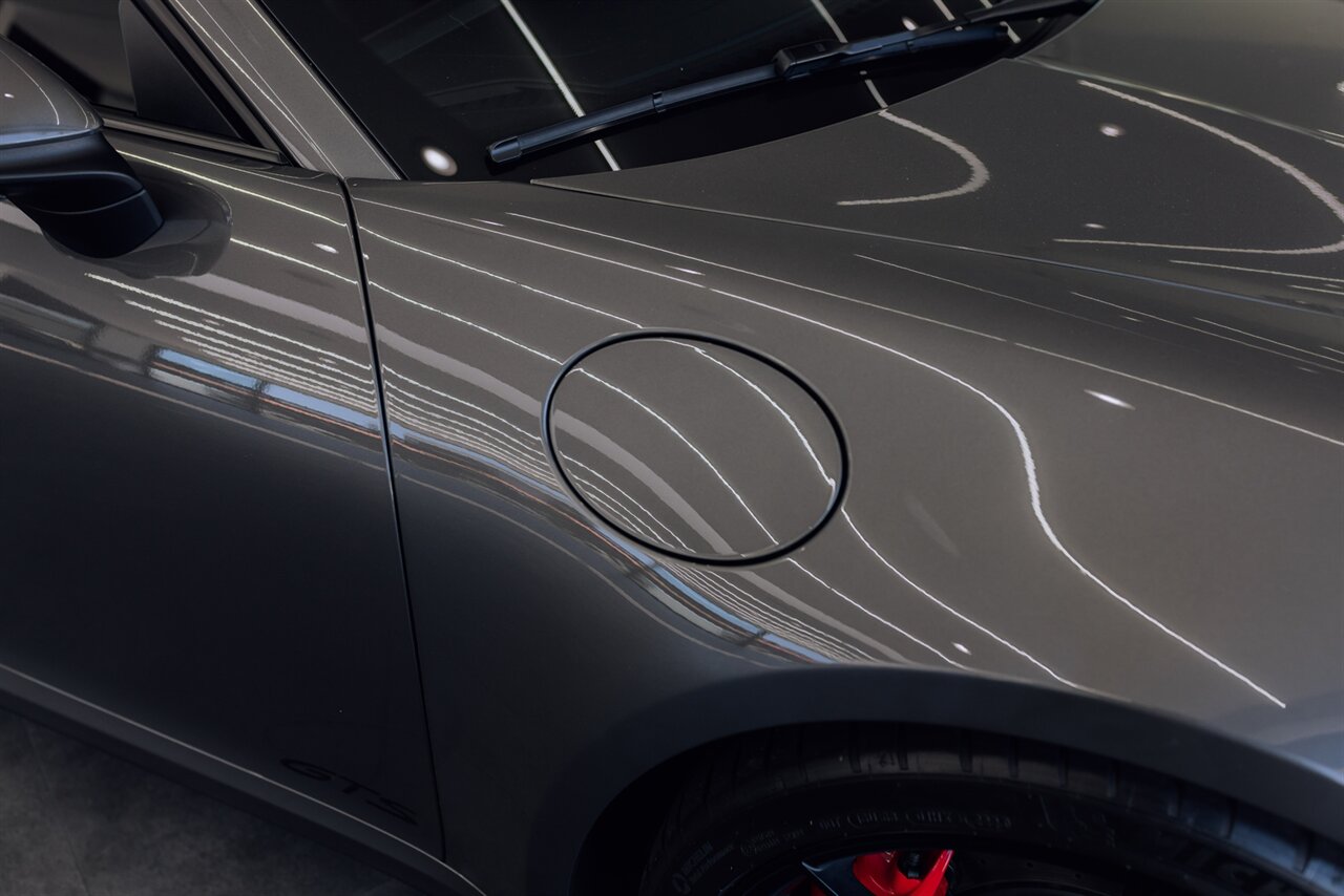 2024 Porsche 911 GTS - Photo 14