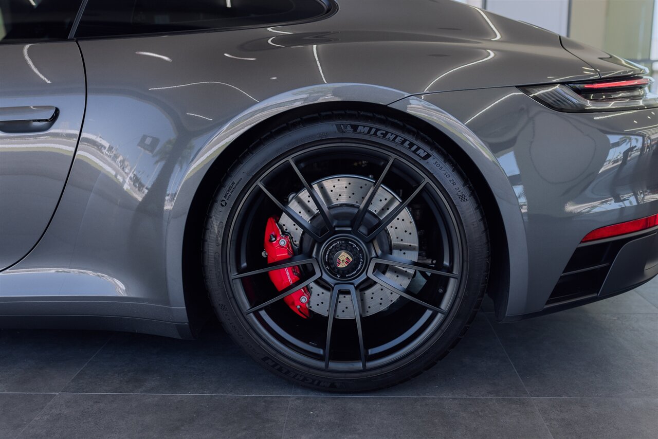2024 Porsche 911 GTS - Photo 76