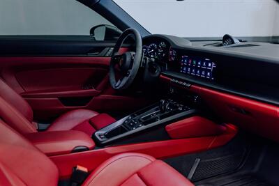 2024 Porsche 911 Carrera GTS   - Photo 39 - Costa Mesa, CA 92626