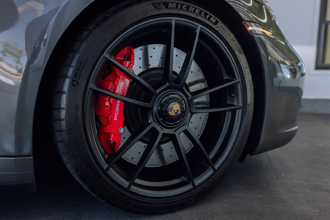 2024 Porsche 911 GTS - Photo 36
