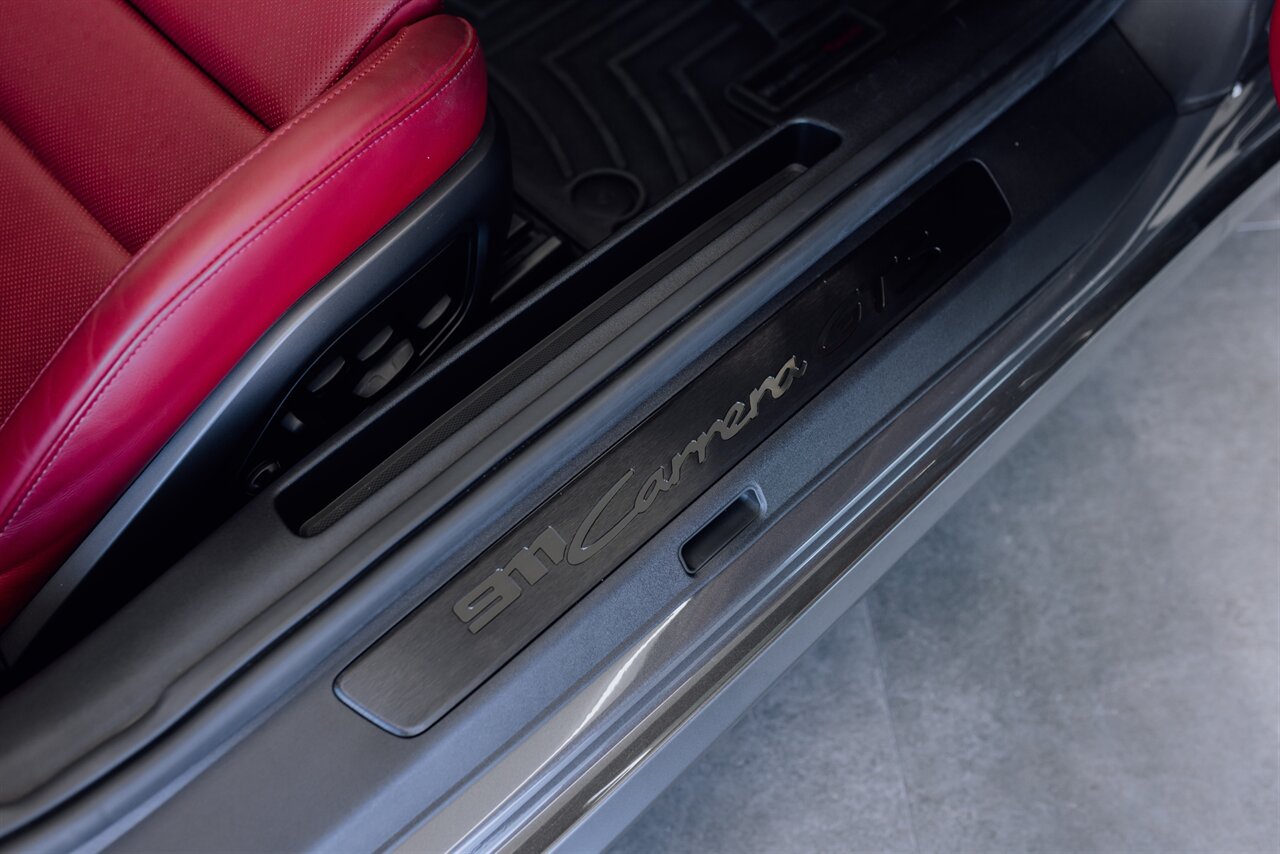 2024 Porsche 911 GTS - Photo 43