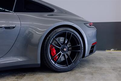 2024 Porsche 911 Carrera GTS   - Photo 24 - Costa Mesa, CA 92626