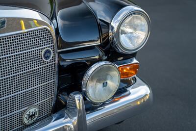 1968 Mercedes-Benz 230   - Photo 30 - Costa Mesa, CA 92626