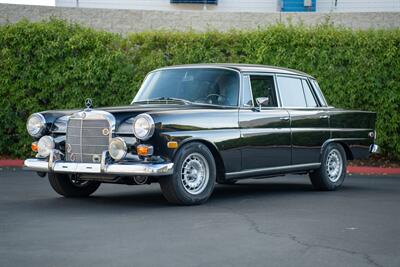 1968 Mercedes-Benz 230   - Photo 6 - Costa Mesa, CA 92626