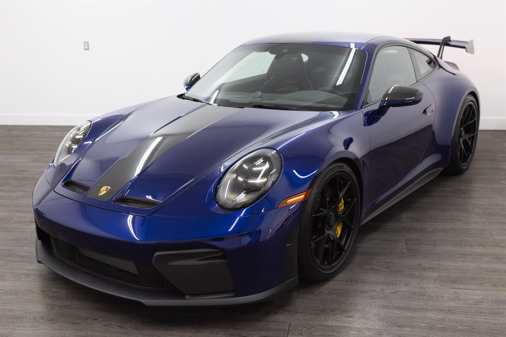 2025 Porsche 911 GT3   - Photo 1 - Costa Mesa, CA 92626