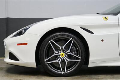 2015 Ferrari California T   - Photo 20 - Costa Mesa, CA 92626