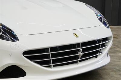 2015 Ferrari California T   - Photo 29 - Costa Mesa, CA 92626