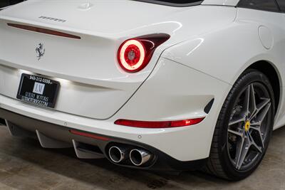 2015 Ferrari California T   - Photo 39 - Costa Mesa, CA 92626