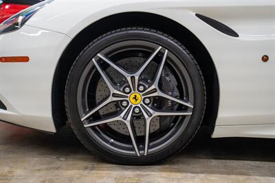 2015 Ferrari California T   - Photo 102 - Costa Mesa, CA 92626