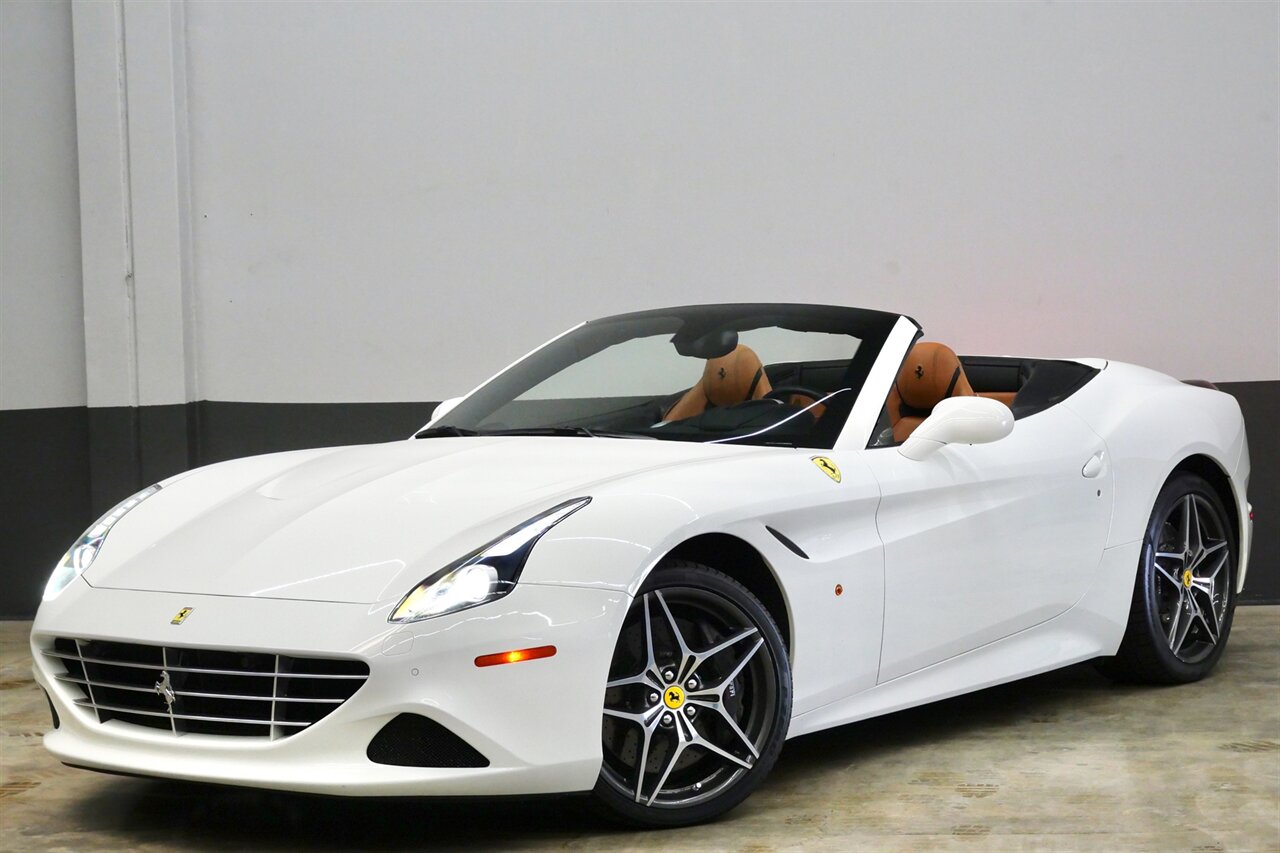 2015 Ferrari California T Base
