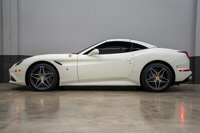 2015 Ferrari California T   - Photo 21 - Costa Mesa, CA 92626