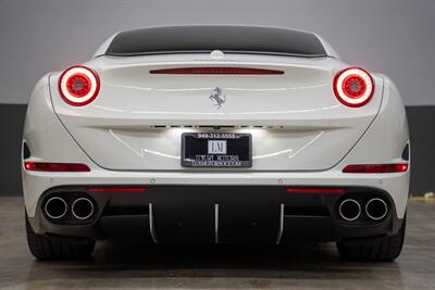 2015 Ferrari California T   - Photo 19 - Costa Mesa, CA 92626
