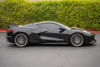 2024 Chevrolet Corvette Z06   - Photo 6 - Costa Mesa, CA 92626