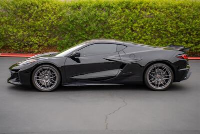 2024 Chevrolet Corvette Z06   - Photo 2 - Costa Mesa, CA 92626