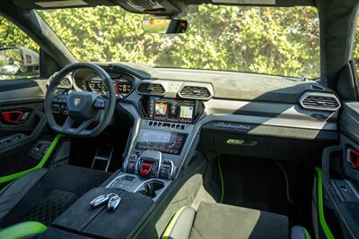 2024 Lamborghini Urus Performante   - Photo 17 - Costa Mesa, CA 92626